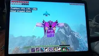 Wiiiiiiii! Playing Minecraft in my Huawei  Matepad 11.5 tab. ✨️