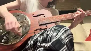 first little semi-improvisational ditty on brand new resonator