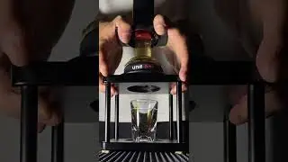Quick brewing: Unit one pneumatic coffee machine  #coffee #espressoyourself