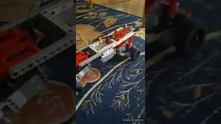 Lego Technic | Car controlled using Smart-Hub Technology with suspended wheels
