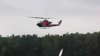 Bell AH-1G Huey Cobra at G&oacute;raszka airshow 2009