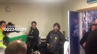 VIDEO Chelsea Boss Antonio Conte Gets Soaked With Champagne After Chelsea Premier League Title Win B