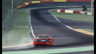 Ferrari F40 sliding through Pouhon Spa