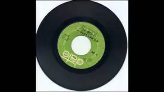 The Distant Cousins - She Aint Lovin You No More.wmv