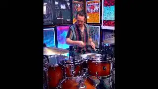 Improvisation around the paduhduh fill variations. Full lesson on my page!