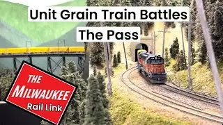 Unit Grain Train Battles The Pass | The Milwaukee Road In HO scale