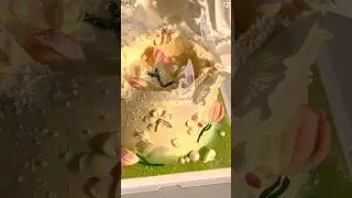 How to shape buttercream into waves and flowers #shorts #sotasty