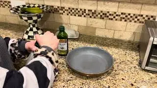 Misto Oil Sprayer Review, Why I love this oil sprayer and how to use it