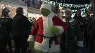 Veneto, Natale sul mare: a Caorle il grande villaggio del Grinch