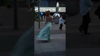 Strong wind in the city 🏙️