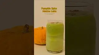 Iced Pumpkin Spice Matcha Latte ❄️🍵 Layered Autumn Drink 🎃🍁 #icedmatcha #pumpkinseason #shorts