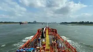 Entrance in port Dordrecht / Вход в порт Дордрехт