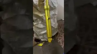 How to paint gold in fork #mt15 #tamil #bikes #r15v3 #throttlerzhouse