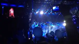 Beyonce - Halo (Live in Warsaw 2013)