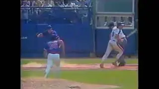 CHC@NYM: Wally Backman scores on a wild pitch to make it 5-2 (1986)