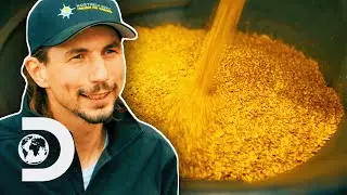 Parker's Crew Battles With Conditions At Mud Mountain | Gold Rush