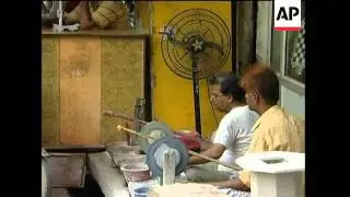 Taj Mahal under threat from pollution