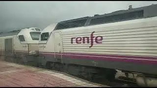Tren Talgo Intercity 334 sin parada destino Chamart&iacute;n pasando por la estaci&oacute;n de la Bezagona.