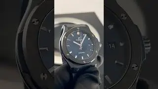 HUBLOT CLASSIC FUSION 42MM CERAMIC BLUE (WATCH & BOX)