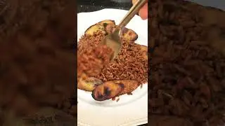 Which Jollof rice is better? Nigerian or Ghanaian? #shorts #jollofrice #cooking #nigeria #ghana