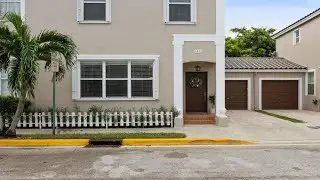 5652 NW 106th Ave, Coral Springs, FL Presented by The Bonfiglio Team.