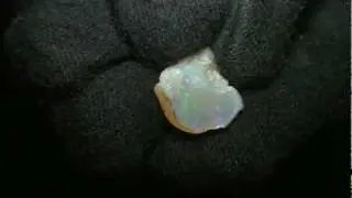 1gr TOP GRADE ROUGH LOOSE OPAL OF ETHIOPIA GEMSTONE RE191.MPG