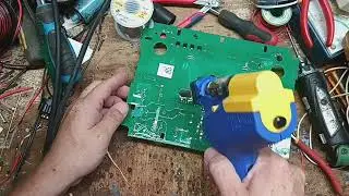 Fixing/Upgrading a Gallagher M600 That Flashes 1 Red Light | Gallagher M600 Repair