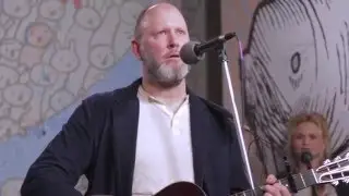Eric Bachmann and a string quartet play a song from his new record