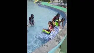 Splish Splash Adventures: Waterpark Fun! 💦🏊&zwj;♂️🌊