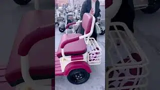 High-end intelligent electric four-wheeler with power on and hand-stop can be used
