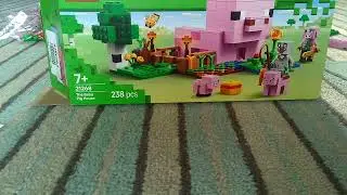 Lego Time lapse of The Baby Pig House
