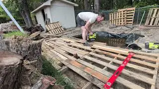 DIY - Backyard Pond Pallet Dock or Deck... Another Part