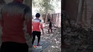 Pyar me pakda gaya hai ye ladka bahut pita raha hai