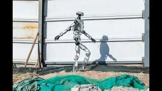 Full-Size Humanoid Robot Oli Walks Over Construction Debris