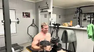 Жим гантелей &mdash; Фитнес &mdash; это не эпизод, это ваша личность