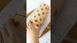 Polka Dot Strawberry Roll Cake!Filled with cream cheese and fresh strawberries&mdash;cute and delicious🍓