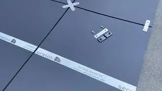 etek MINI EVO Fahrplatten als Plattform im Kreuzverband mit 4-fach Kreuzverbinder