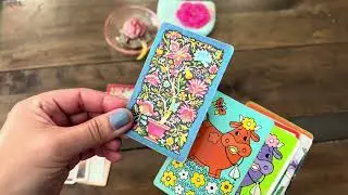 #friendshipfriday Happy Mail from @cornflowercrafts & Show N Tell Playing Cards from @crinkledpath