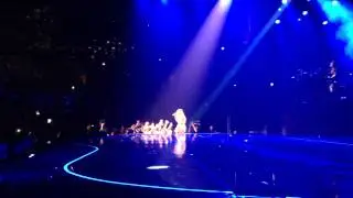Beyoncé performs 'Halo' in LA, CA on 06.28.13