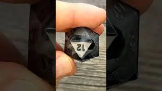 D20 Dice Grey skull on www.DiceAndGame.com #warlock #dice #dnd #dadi #dungeonsanddragons #d20