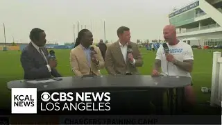 Chargers assistant O-Line coach Nick Hardwick talks improvements, Slater extension and old Bolts mem