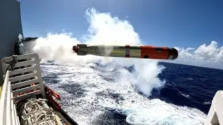 Unbelievable: HMCS Winnipeg (FFH 338) Launch Torpedo Exercise Near