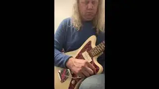Bedroom Pop Demos: Bootstrap Lakesurfer Pickup Demo