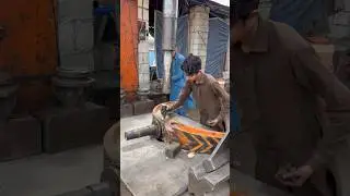 500 Ton Hydraulic Press to remove HUGE pin #youtube #youtubeshorts #watch #viral #foryou