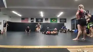 Mma ground rounds with Max