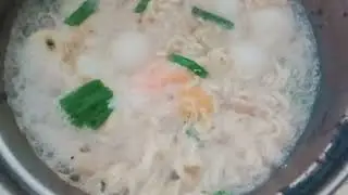 instant food cooking noodles soup beans sprout fish ball 🥚🧂🌱👍👍