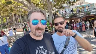 Disneyland Hotel Hopping After D23 & Big Thunder Mountain - Meeting John Stamos / My DVC Room Tour
