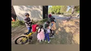 騎腳踏車