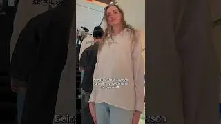 Tall Girl on the Escalator is Crazy #fypシ #trending #tallgirl #giant #height #public #reaction #cute