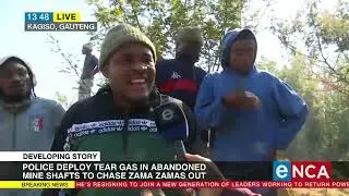 Kagiso residents block roads
